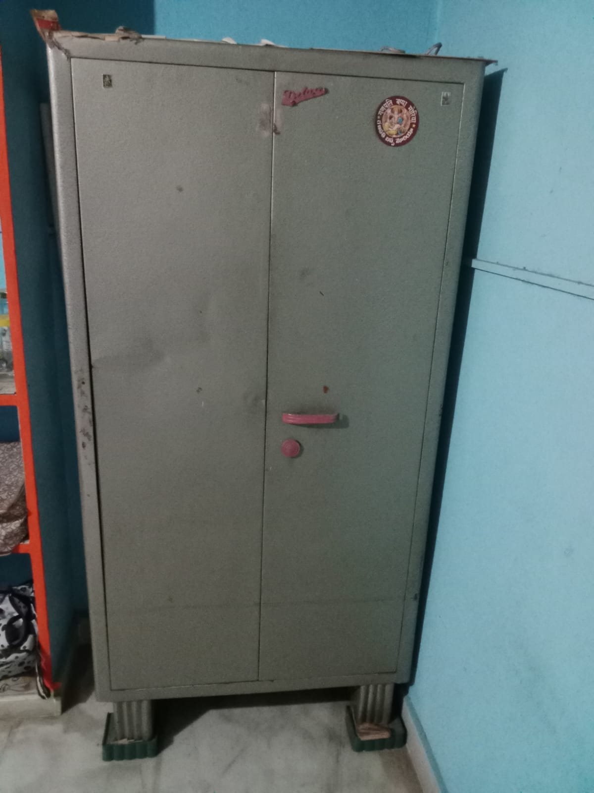 Office table, biruva, cot are for sale in Vijayawada